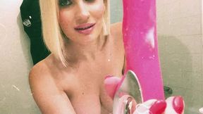 tu me suis partout meme dans la salle de bain.. baise avec toi video ...