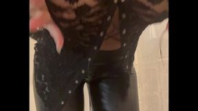 pour tous les fans de leggings en cuir , ultra sex