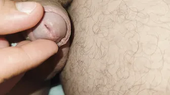 Twink gets cock injection and hard handjob from older daddy