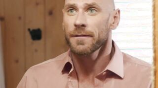 Cabin Fever Tape With Johnny Sins, Lauren Phillips - Brazzers Official