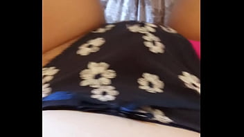 GretaLa - sbirciatina fica pelosa e tanga