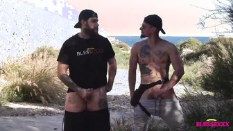 Twink Gives Straight Guy Outdoor Handjob on Public Beach
