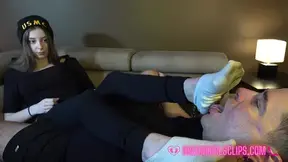 Kinsley's Sweaty Feet Challenge - (Ultra HD 4K Version)