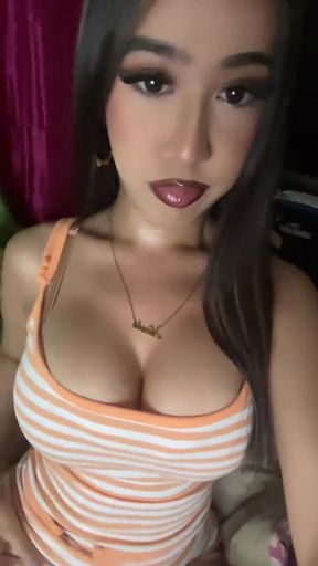 Indian babe with big tits in a tank top