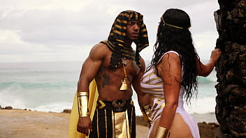 The Pharaoh Wife Fuck BBC Soldier