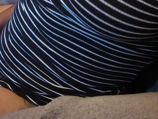Quick cum watching porn before work