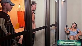 MILF seduces and double-fucks her two young girlfriends