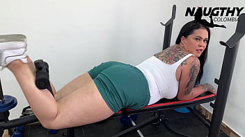 Horny MILF masturbates in the gym when no one is there