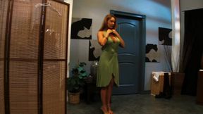 Janet Mason Warms up for a Steamy Threesome Fantasy