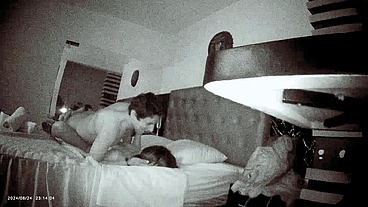 Cachando de misionero en el hotel - COMPLETO