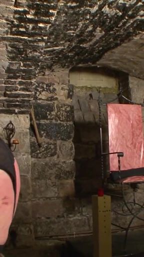 German devot bdsm girl - Slap her ass hard