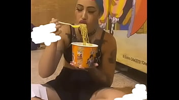 perra caliente otaku sexy de pelo azul hara que se te ponga dura