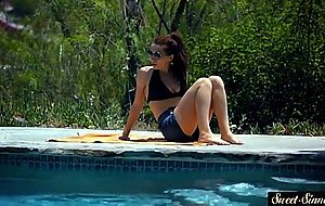 Bigtits stepteen doggystyled in the bedroom