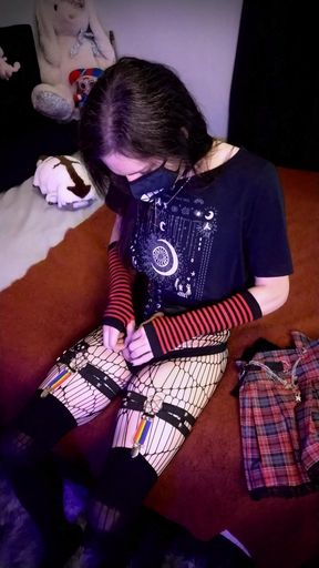 Goth Femboy Masturbates for Valentines Day