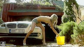 Arse Nailed In The Garden - Gina Gerson