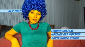 Mommy wants her worship now