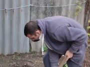 I dig a hole for autumn garbage.