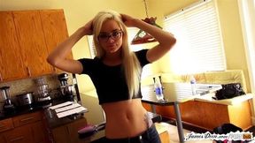 Pussy Eating Hole Stretching Teen Girls Show Off With Their Orgasms