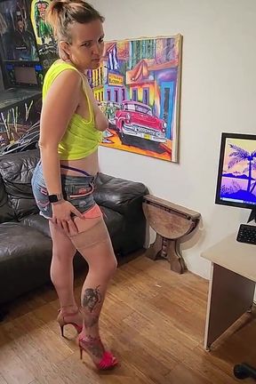 Punished for shopping, my boyfriend smashes my mouth in deep throats and spanks me while fucking me