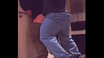 follamos a escondidas en una fiesta el hetero y yo luego de muchos tragos