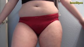 lily calloway pissing white shorts omorashi