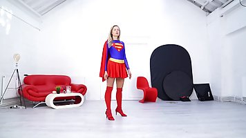 Superheroines Wonder Woman Supergirl Po