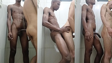 LEVEI GOZADA DO FILHO DA VIZINHA
