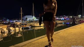 He can't resist her perfect ass in the parking lot
