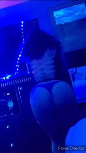 Master (f) breaks hangar on &nbsp;Jessika Foxx's ass!