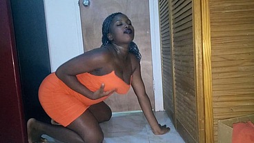 Hottest Black Bitch Booty Clapping Her Big Naughty Butt Sexy Ebony Teen Twerk That Fat Big Ass - Mastermeat1