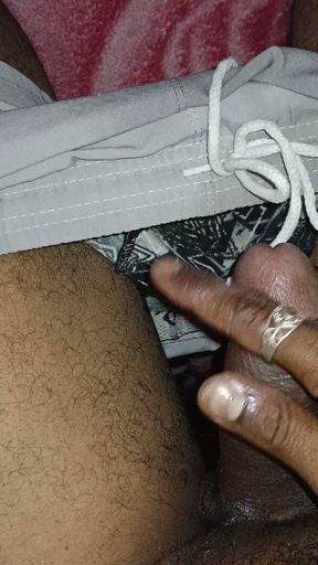 Bhabhi ka naam ka muth marna chahiye