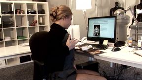 Blonde office bitch like to fuck on table