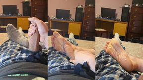 cumming on my wrinkly sole