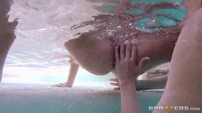 Brazzers - Oiled up and Horny: Whitney Westgate's Poolside Lesbian Lesson with Ariana Marie