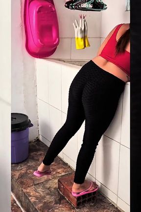 My Step-cousin Is the One Who Cleans the House and I End up Fucking Her. United States - American