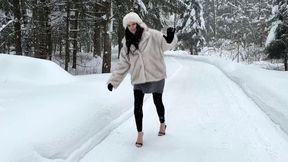High heels mules on snow, high heels on ice, high heels in snow, high heels mules sliding, slippery high heels