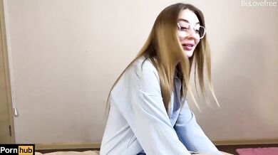 Bedste vens mor deler oplevelse i seng med en ven