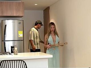 Sexy Blond Pays Pizza Delivery Man with Her Twat - Danner Mendez & Ambar Prada