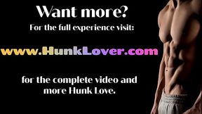 Shaved sturdy amateur solo masturbates on the gym bench