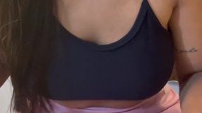 ESPOSA COM NEG�O PIROCUDO NO MOTEL DANDO GOSTOSO CORNO FILMANDO ELA GOZOU NO PAU DO NEG�O ELE DEU O