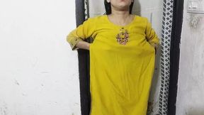 Nahati hui step sister ko paise dekar jabar dasti chod diya
