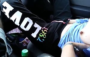 Mutual maturbation in the car