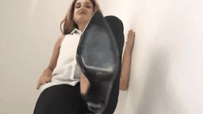 La resistentissima scienziata insetto - The toughest insect scientist ( GIANTESS ) ( WMV - MOBILE VERSION )