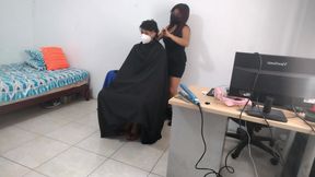 The sexy hairdresser is horny at her workplace and seduces clients to fuck
