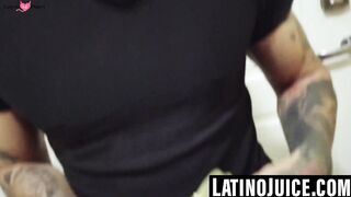 Huge Load On Hands - Hot Stud Earns Cash Pounding By Muscular Guy