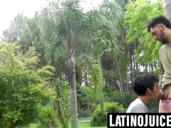 Young Latino beach hookup turns into bareback