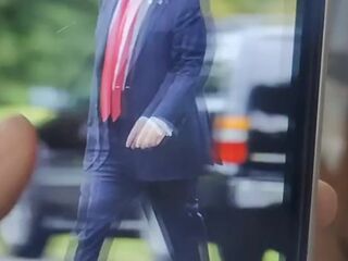 沈樵，作品《沈老师体验充气娃娃》MissShen Experience inflatable dolls