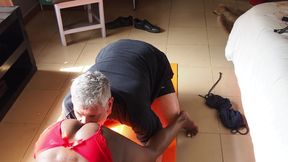 Ebony MILF Does Her Morning Joga but Gets Interrupted by Her Lover He Eats Her Pussy Before Cumming on Her Face