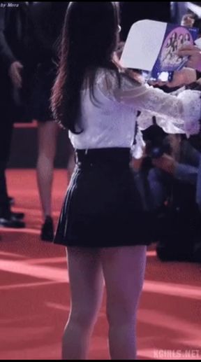 K-pop star on red carpet