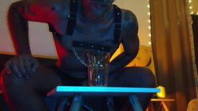 Boy pisses spit pig cum fills glass with messy gay gozando